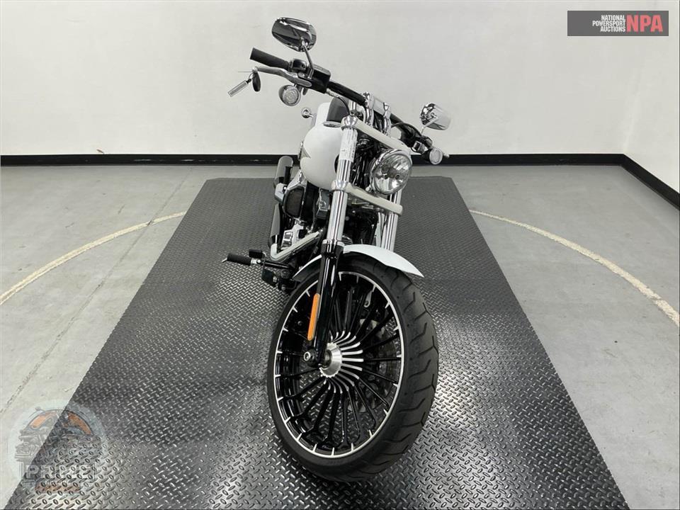 2017 Harley-Davidson FXSB BREAKOUT — фото 2