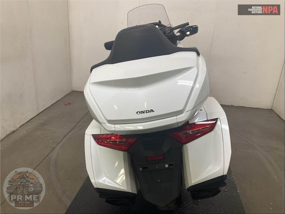 2020 Honda GL1800 GOLDWING TOUR — фото 4