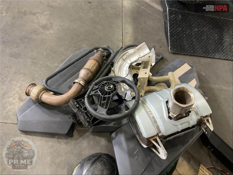 2023 Can-Am MAVERICK X3 X RC  TURBO RR 72 — фото 15