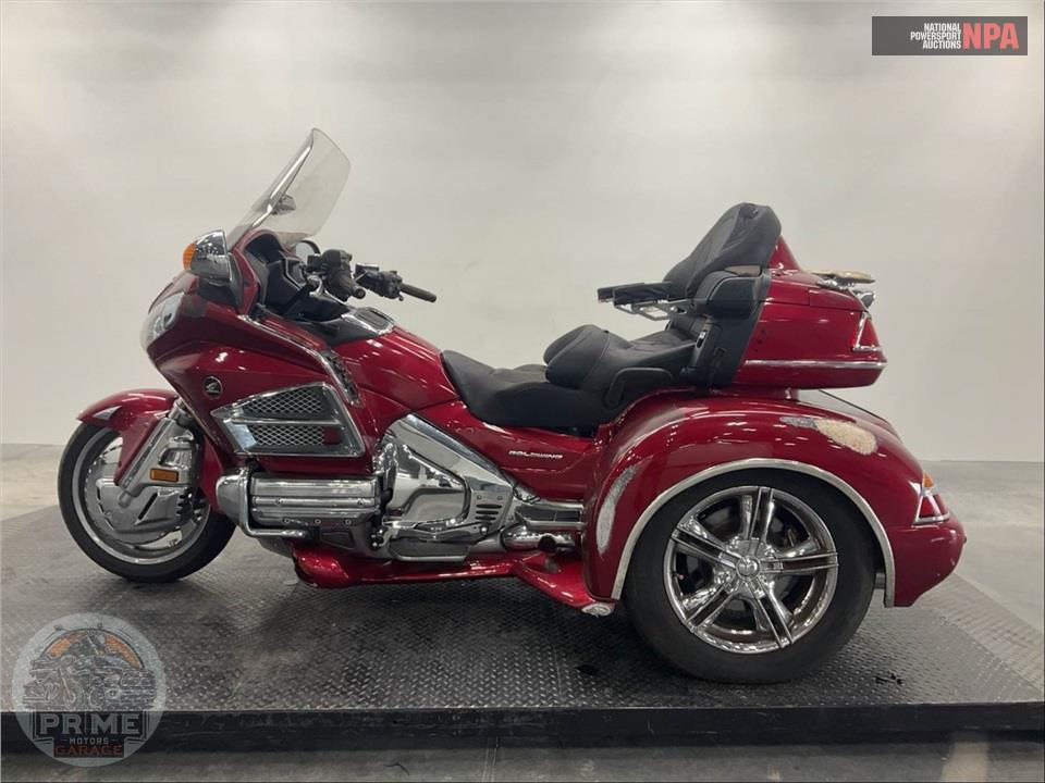 2013 Honda GL18HPMD GOLDWING — фото 3