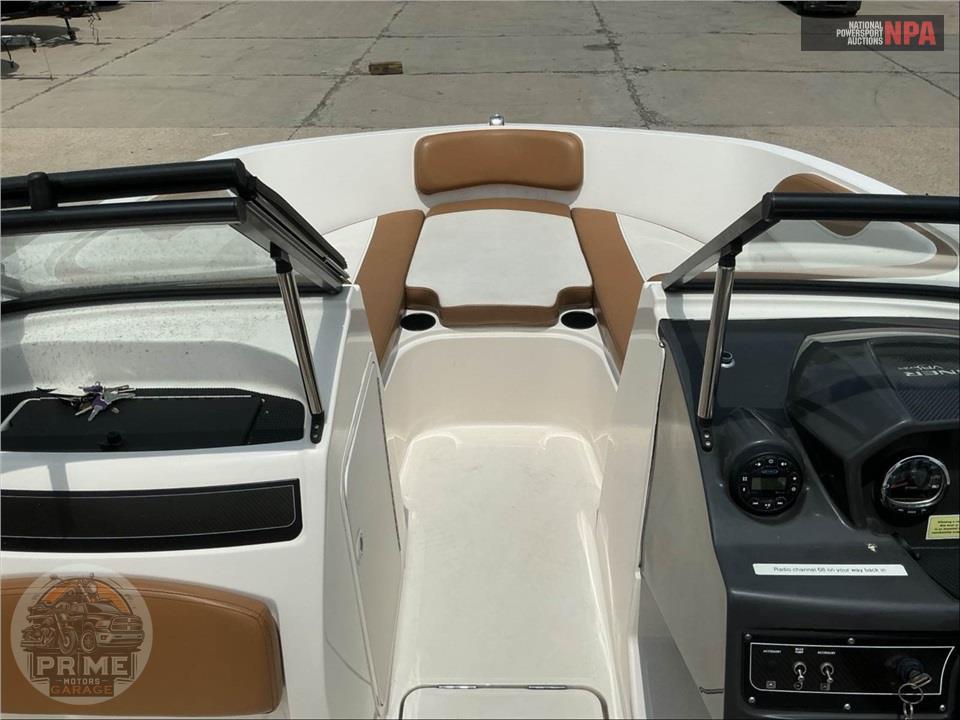 2021 Bayliner Marine VR5 BR(*) BOW RIDERS SERIES L=20/E=1 150 MERC OB — фото 21
