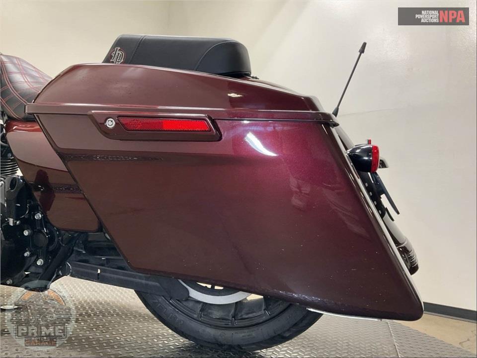 2018 Harley-Davidson FLHXS STREET GLIDE SPECIAL — фото 20