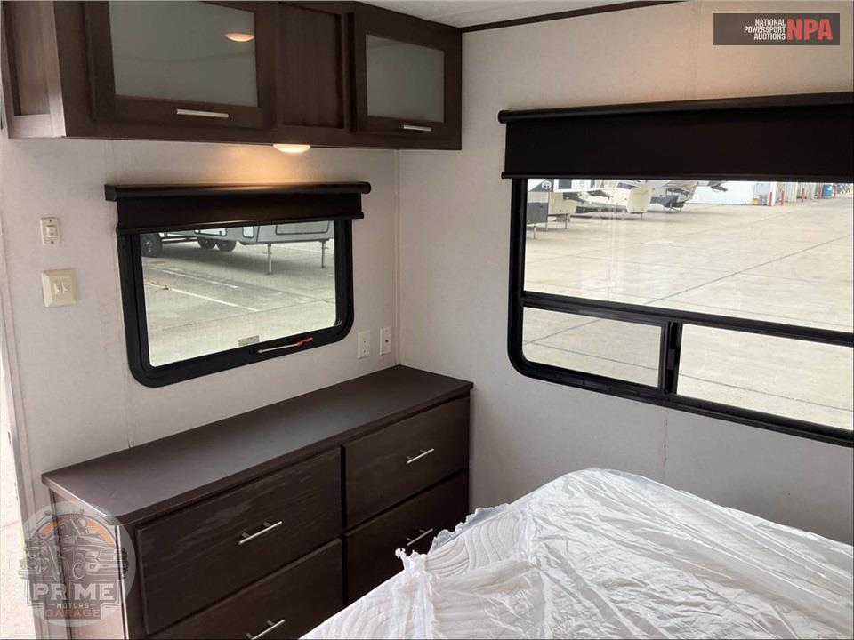 2019 Wildwood By Forest River M-39FDEN DLX Destination Series — фото 13