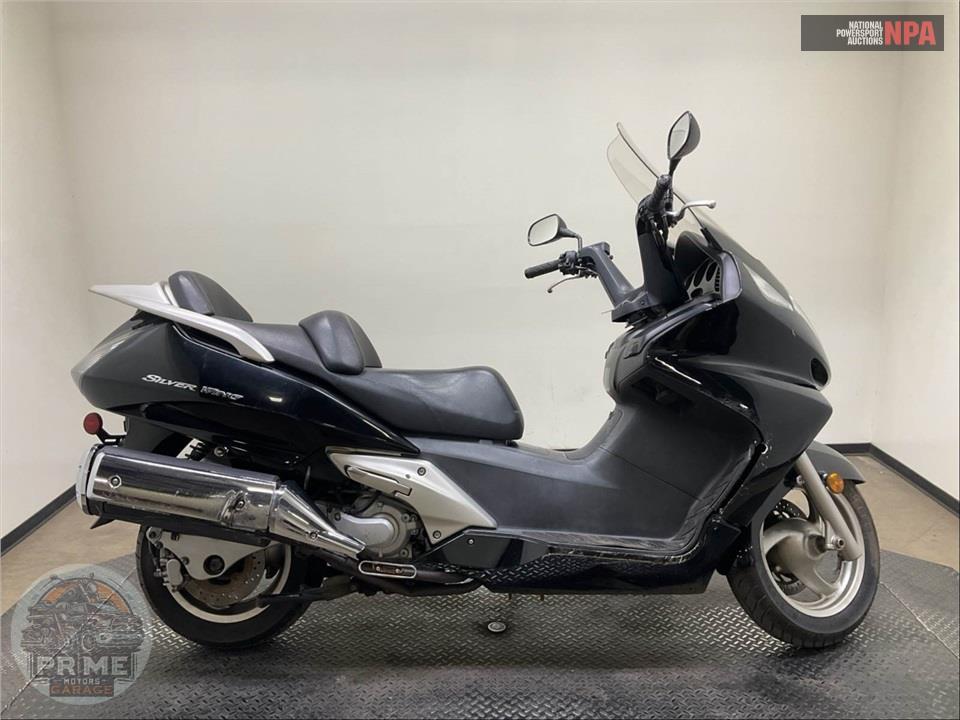 2012 Honda FSC600AC SILVER WING ABS — фото 1