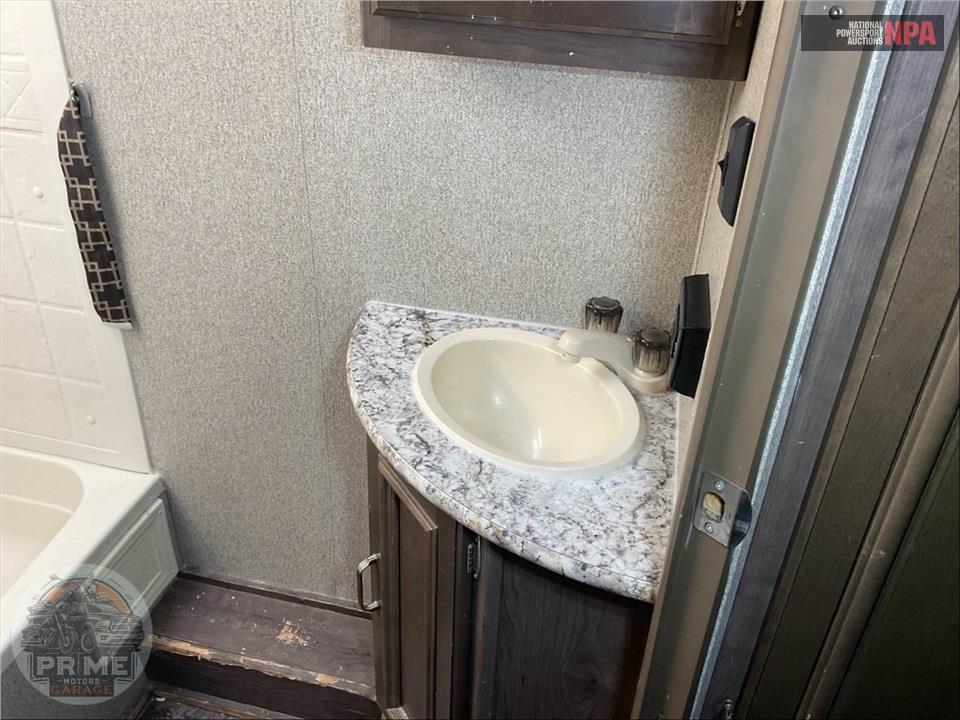 2019 Keystone Rv M-2400 BH PASSPORT GRAND TOURING SERIES — фото 19