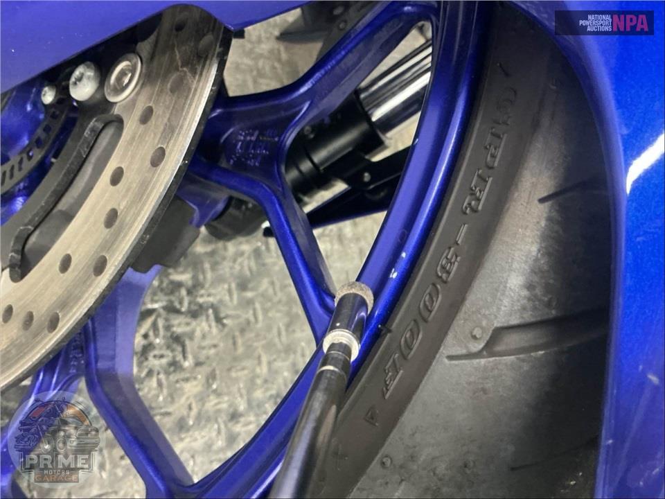 2024 Yamaha YZF-R3 — фото 15