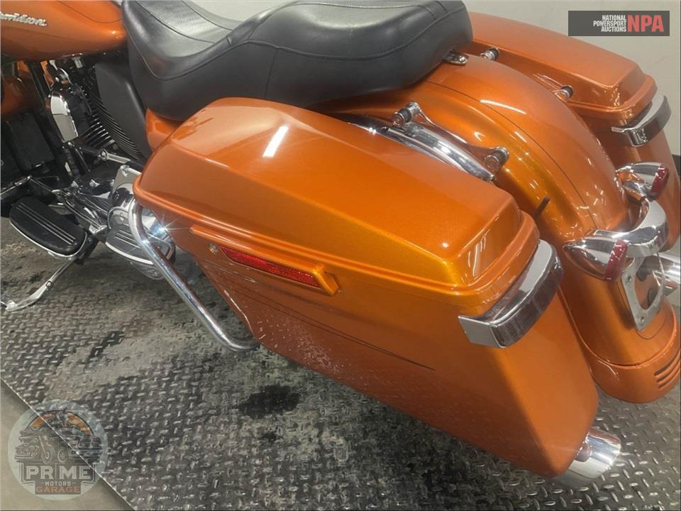 2015 Harley-Davidson FLTRXS ROAD GLIDE SPECIAL — фото 19