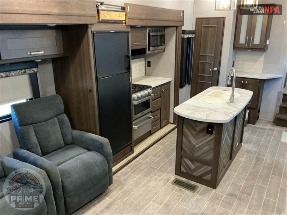 2020 Keystone Rv M-298 SRL - LAREDO FIFTH WHEEL SERIES — фото 8