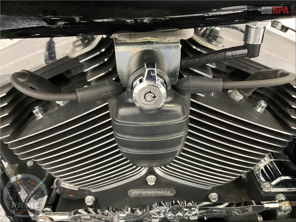 2015 Harley-Davidson FXSB BREAKOUT — фото 12
