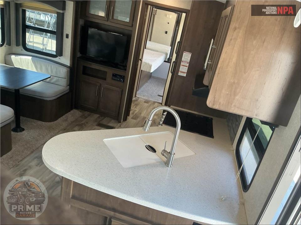 2019 Keystone Rv M-29 RLD - COUGAR SERIES — фото 8