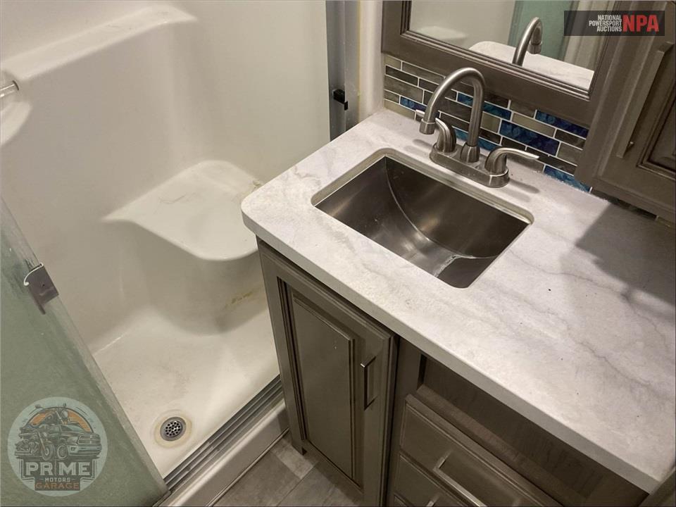 2020 Keystone Rv M-3791 RD - MONTANA FIFTH WHEEL SERIES — фото 12