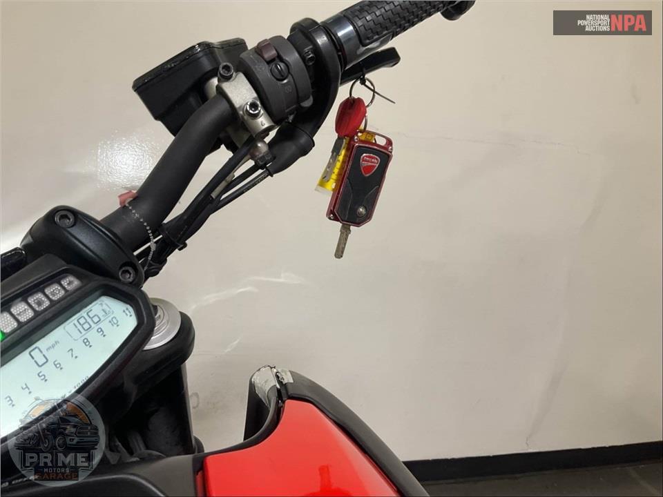 2015 Ducati DIAVEL CARBON RED — фото 11