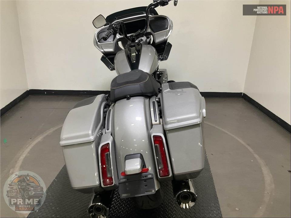 2023 Harley-Davidson FLTRXSE CVO ROAD GLIDE — фото 4