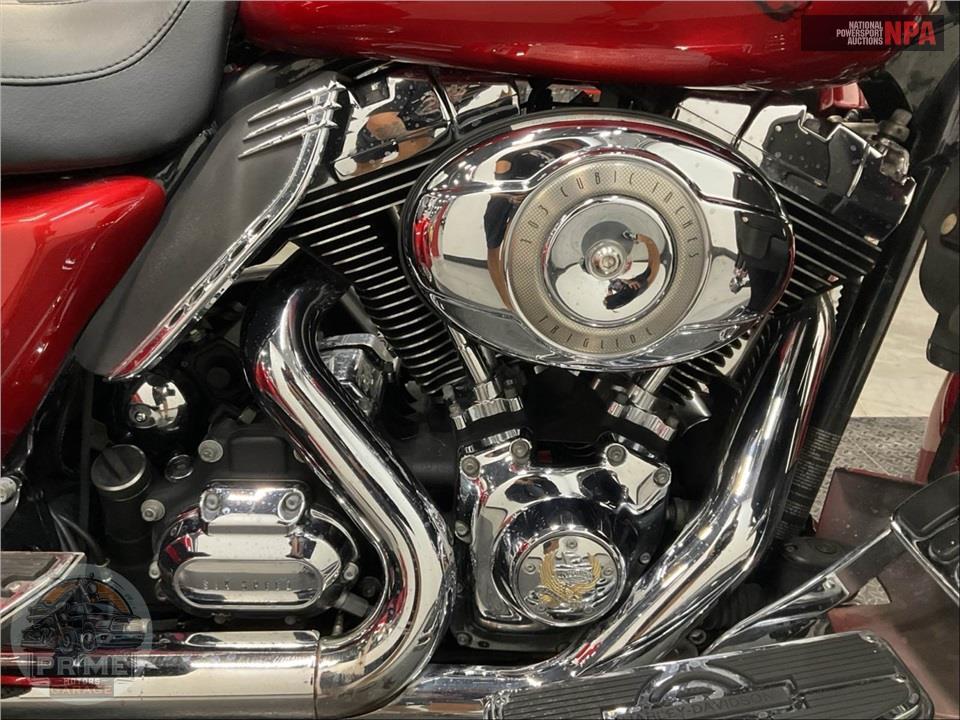 2013 Harley-Davidson FLHTCUTG TRIGLIDE UL CLSC — фото 6