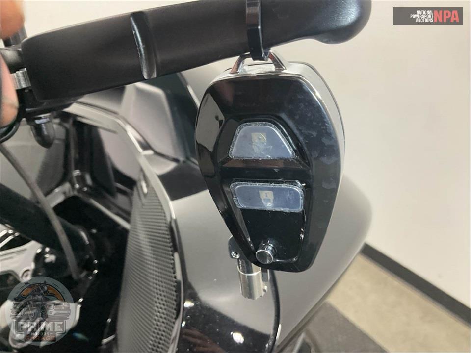 2025 Harley-Davidson FLTRXSE CVO ROAD GLIDE — фото 11