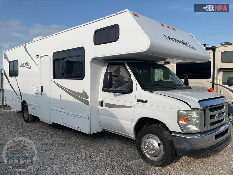 2013 Thor Motor Coach M-28A - MAJESTIC SERIES — фото 1