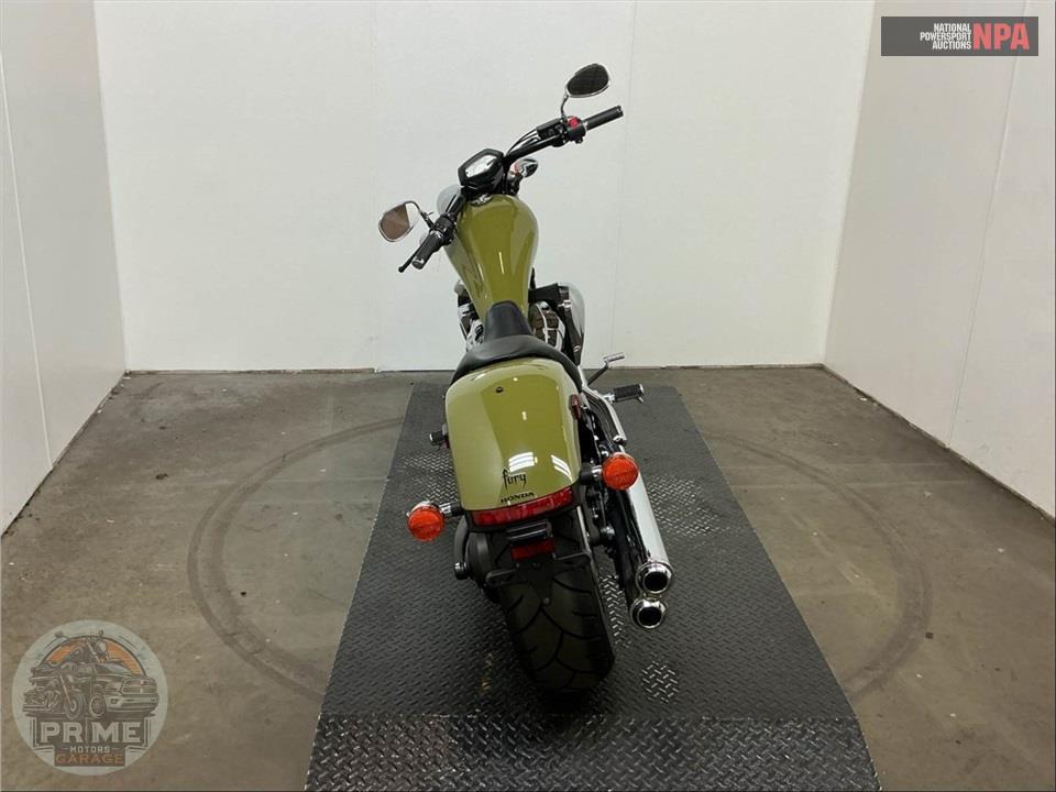 2024 Honda VT1300CXA FURY — фото 4