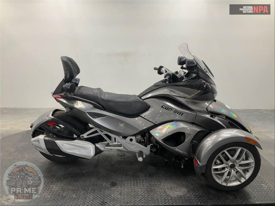 2013 Can-Am SPYDER RS SE5 — фото 1