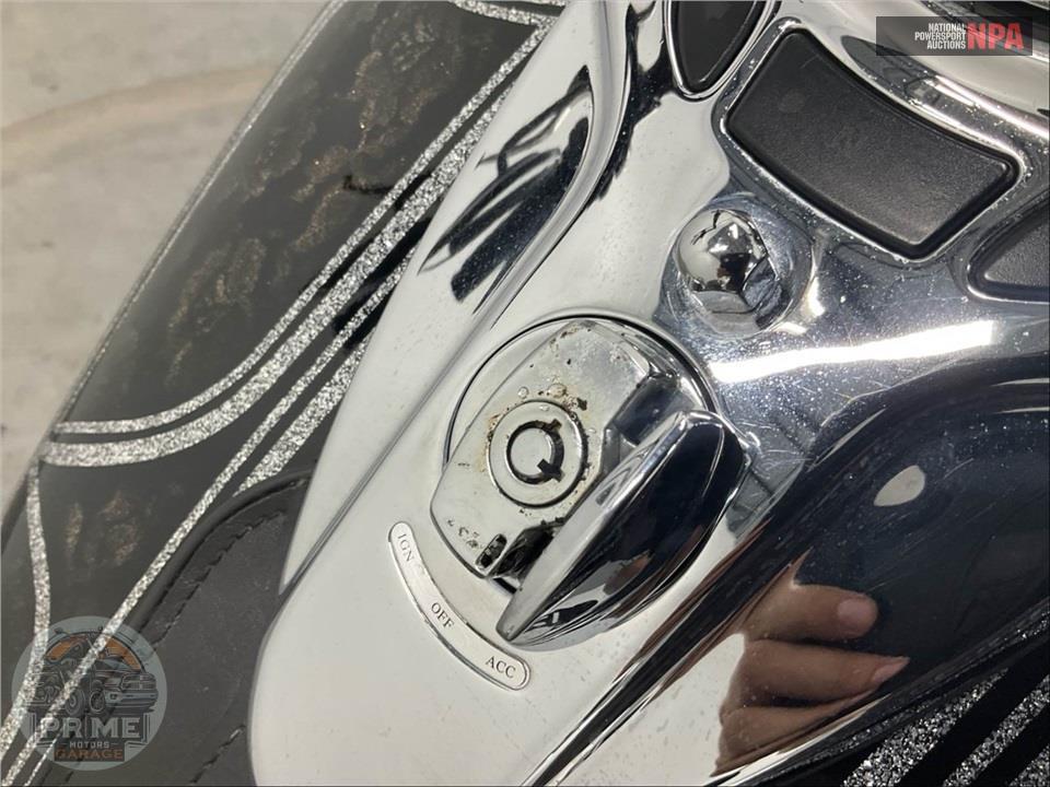 2015 Harley-Davidson FLSTC HERITAGE SOFTAIL CLASSIC — фото 11