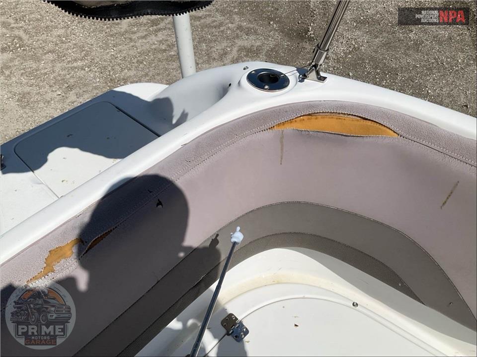 2015 Hurricane Boat SUNDECK SPORT 211 L=21/ E=1-150HP YAMAHA OB — фото 26