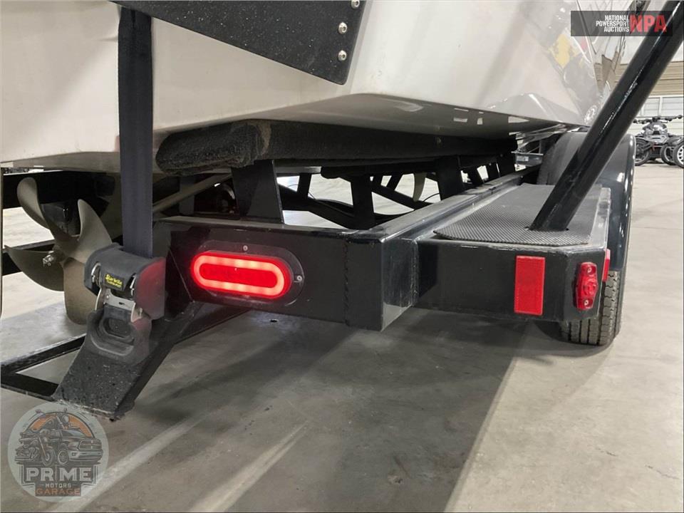 2015 Axis Wake Research A22(*) L=22/E=1 450HP MON IB — фото 32