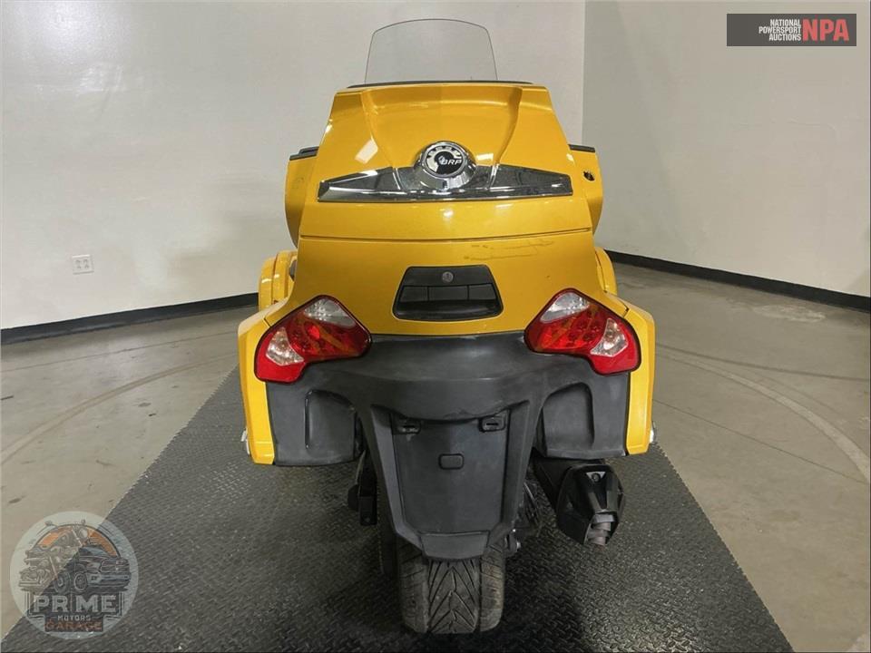 2013 Can-Am SPYDER RT-S SE5 — фото 4
