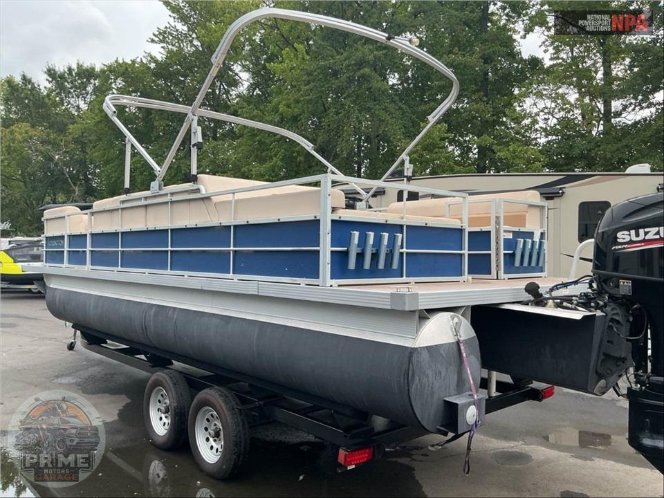 2018 Lexington Pontoons 325(*) 3 SERIES L=26/E=1 140HP SUZUKI OB — фото 3