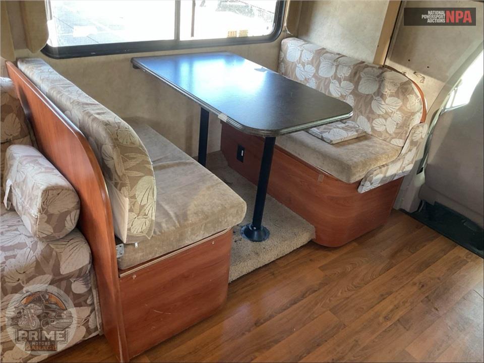 2011 Coachmen By Forest River M-31 FK FORD E45 - FREELANDER SERIES — фото 11