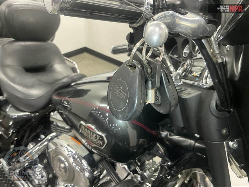 2008 Harley-Davidson FLHTCU ULTRA CLASSIC ELECTRA GLIDE — фото 12