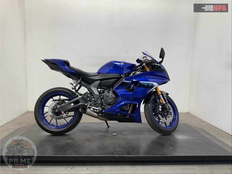 2025 YAMAHA YZF-R7