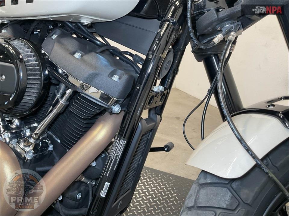 2022 Harley-Davidson FXFBS FAT BOB 114 — фото 13