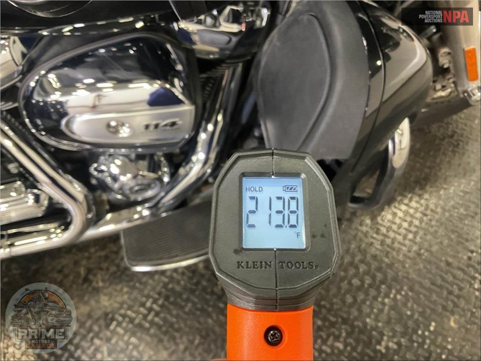 2023 Harley-Davidson FLHTCUTG TRI GLIDE ULTRA CLASSIC — фото 8