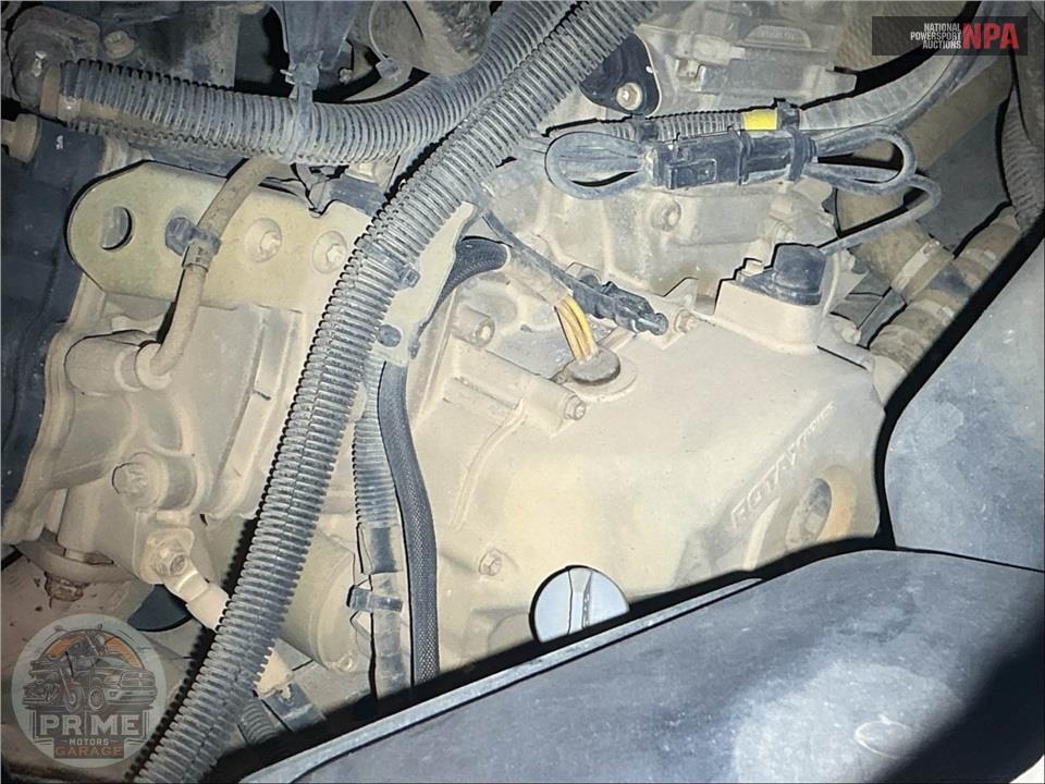 2025 Can-Am COMMANDER MAX XT 1000R — фото 12