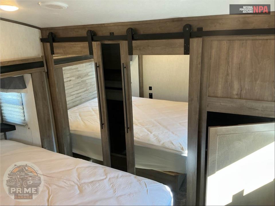 2022 Sabre By Forest River M-38DBQ - FIFTH WHEEL SERIES — фото 13