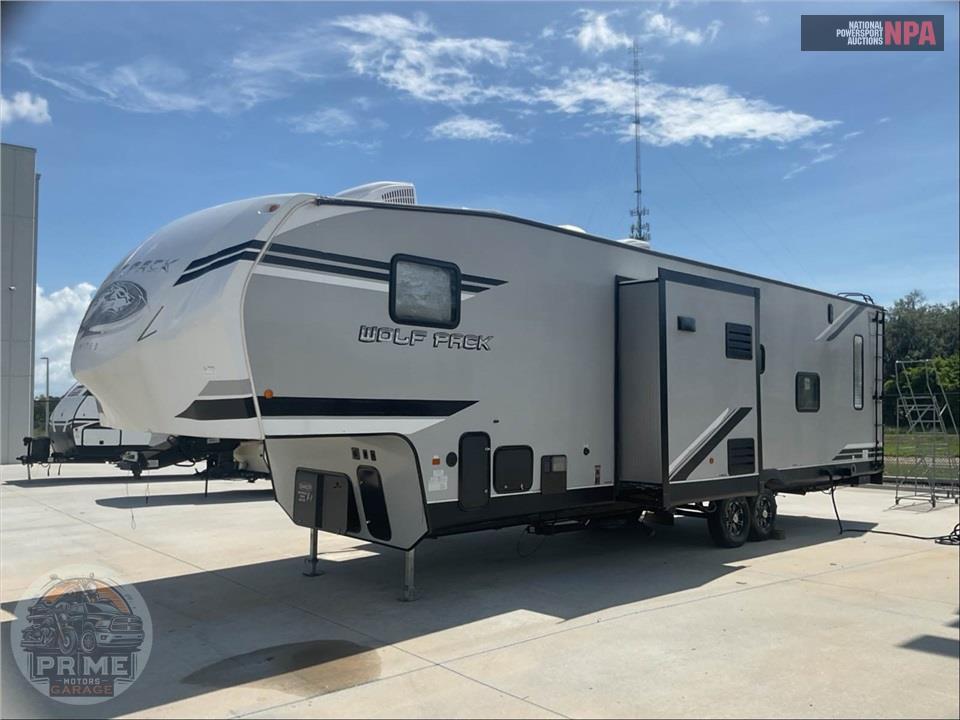 2019 Cherokee By Forest River M-325PACK13 - WOLF PACK TOY HAULER TOY HAULER SERIES — фото 2