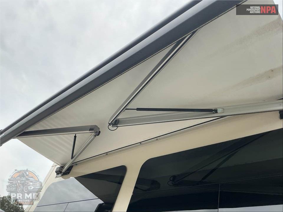 2021 Cedar Creek M-37MBH - SILVERBACK FIFTH WHEEL SERIES — фото 41