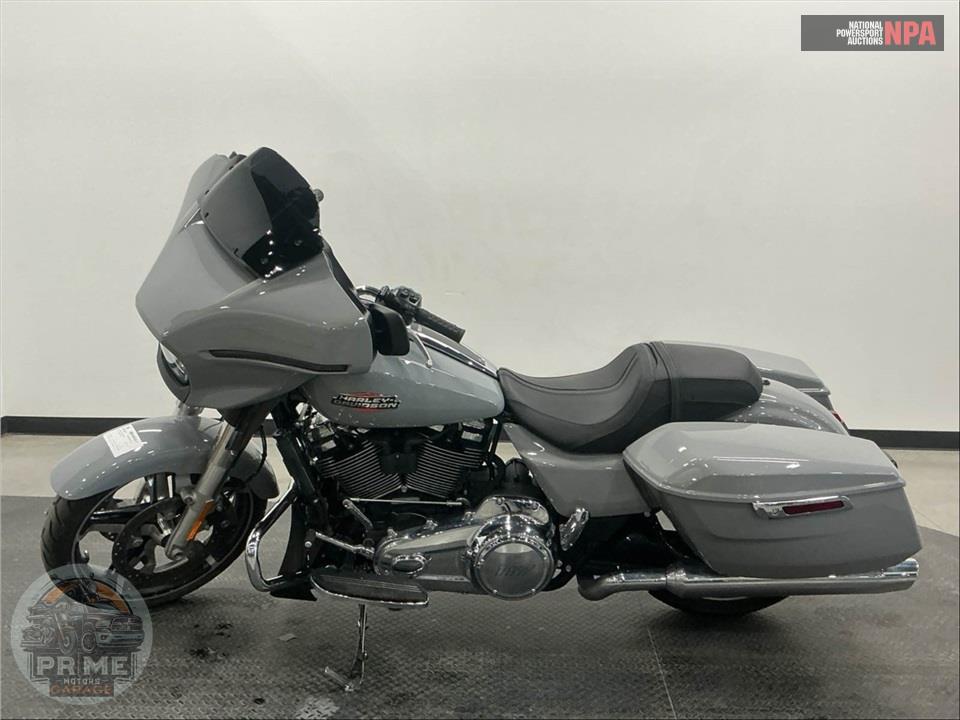 2025 Harley-Davidson FLHX STREET GLIDE — фото 3
