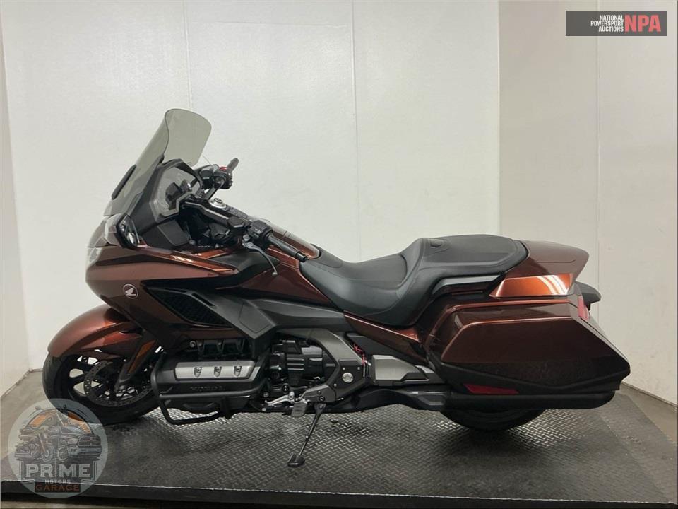 2018 Honda GL1800B GOLDWING — фото 3