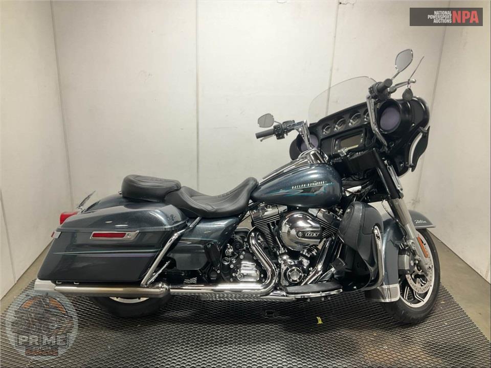 2015 Harley-Davidson FLHTCUL ULTRA CLASSIC LOW — фото 1