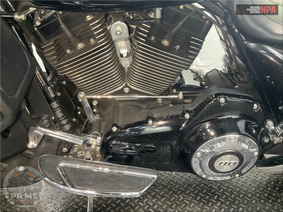 2016 Harley-Davidson FLHXSE CVO STREET GLIDE SPECIAL — фото 7