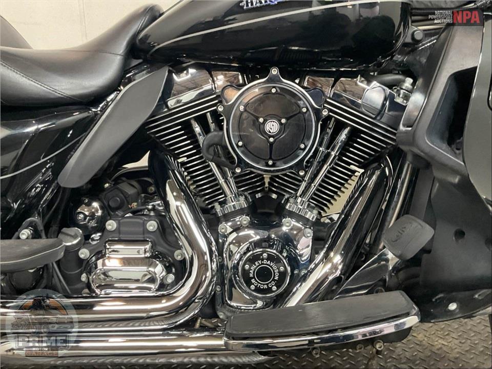 2016 Harley-Davidson FLHTK ELECTRA GLIDE ULTRA LIMITED — фото 6