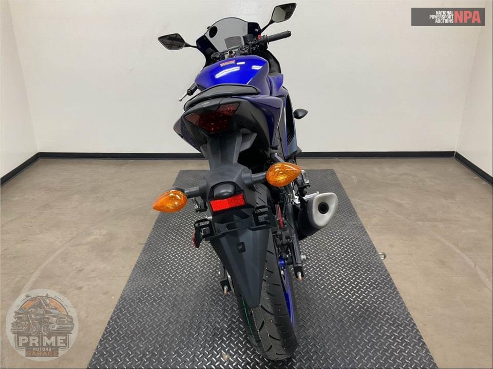 2024 Yamaha YZF-R3 — фото 4