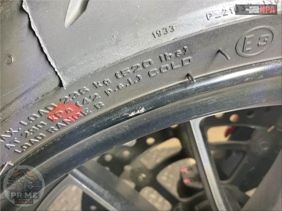 2011 Ducati DIAVEL CARBON — фото 16