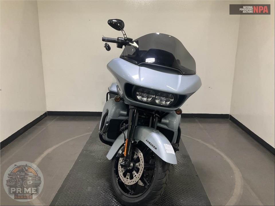 2023 Harley-Davidson FLTRK ROAD GLIDE LIMITED — фото 2