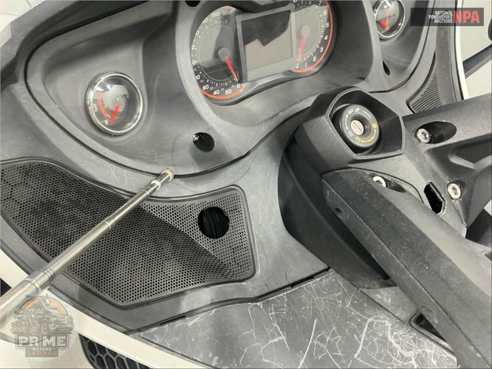 2014 Can-Am SPYDER RT SE6 LIMITED — фото 35