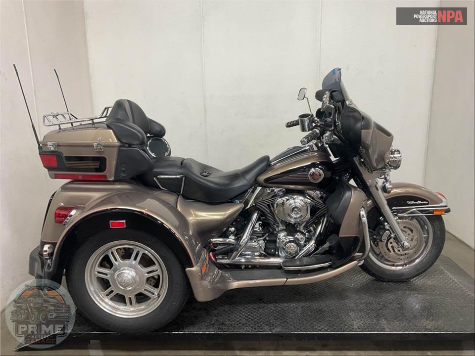 2004 Harley-Davidson FLHTCUI ULTRA CLASSIC ELECTRA GLIDE — фото 1