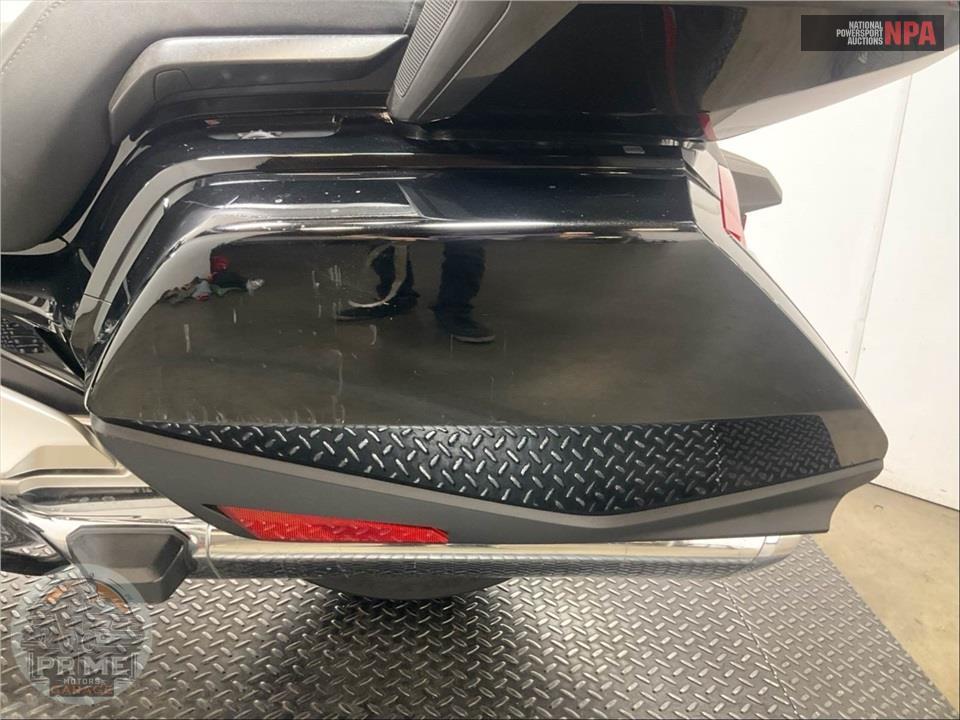 2019 Honda GL1800D GOLDWING TOUR DCT (BLACK) — фото 17