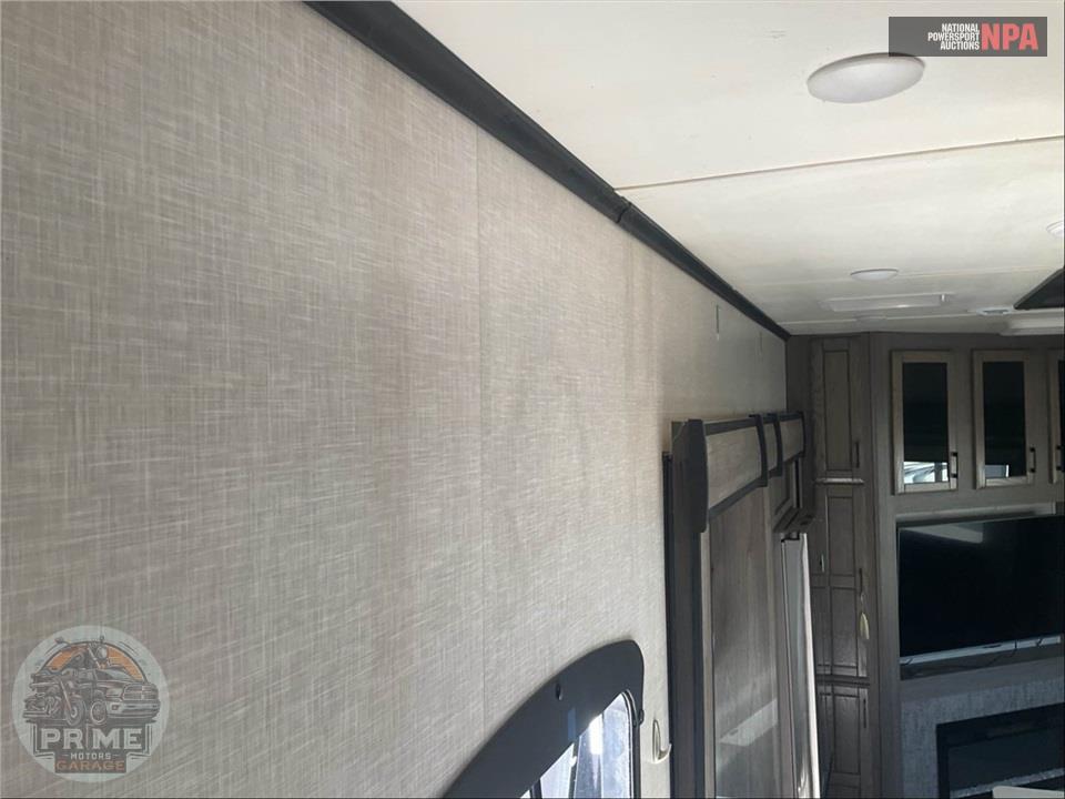 2023 Crossroads Rv M-4051 BH - CAMEO FIFTH WHEEL SERIES — фото 31