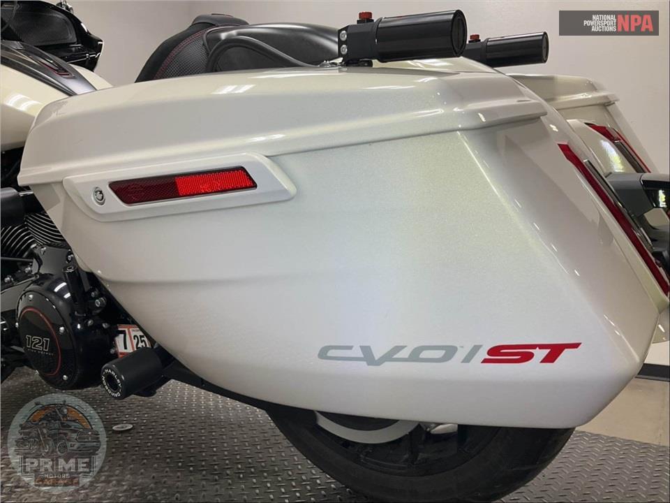 2024 Harley-Davidson FLTRXSTSE CVO ROAD GLIDE ST — фото 18