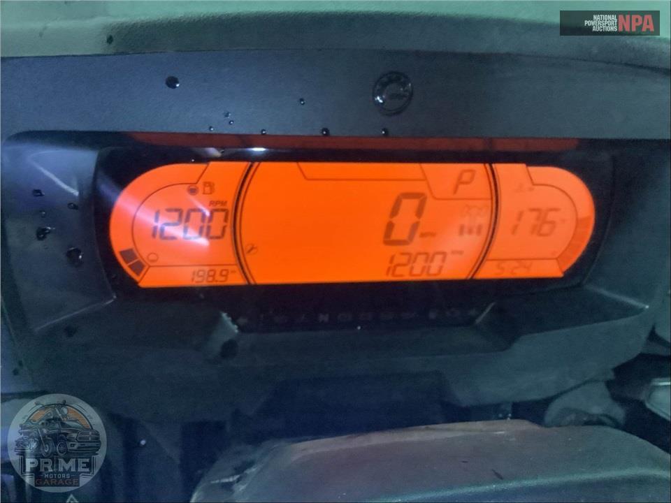 2025 Can-Am DEFENDER MAX LIMITED CAB HD10 — фото 6